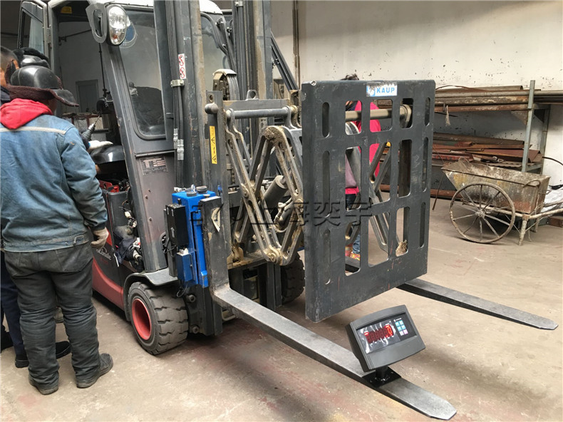 帶推出器叉車改裝稱重